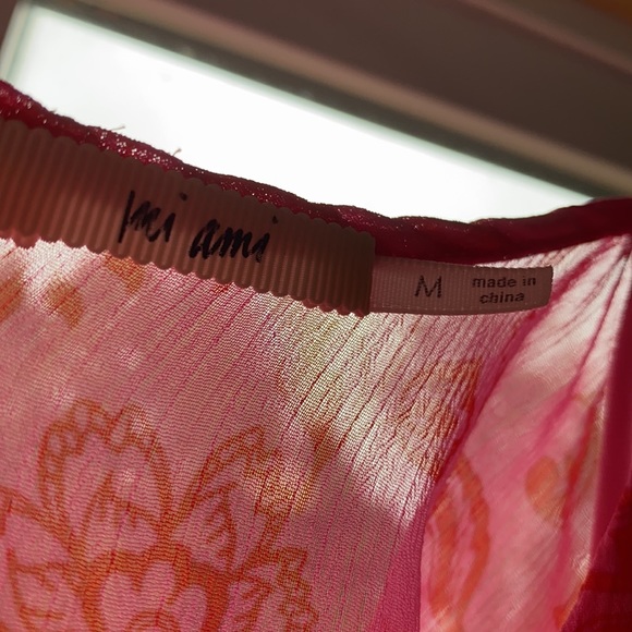 Pink and red floral romper from Francescas size USM - Picture 8 of 9